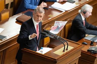 „Vy jste přidali důchodcům 40 korun.“ Babiš se při debatě o rozpočtu ostře opřel do opozice